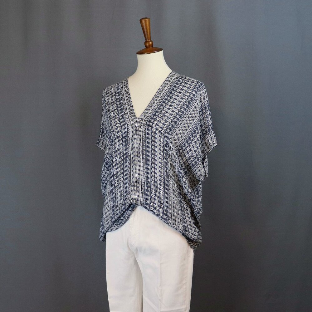 Theory Medium V Neck Oversize Flowy Silk Blouse